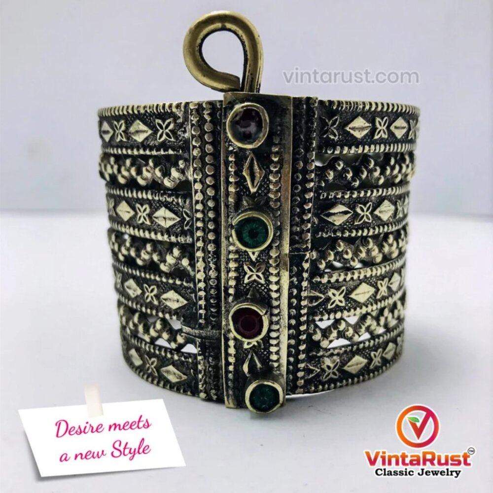 Single Vintage Kuchi Cuff: Handmade Afghan Tribal Bracelet with Glass Stones
